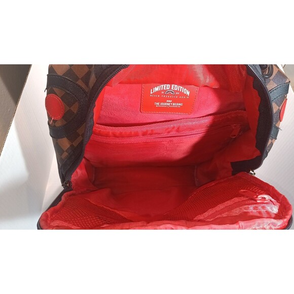 sprayground backpack ( SEE PICTURES ) - Picture 13 of 16